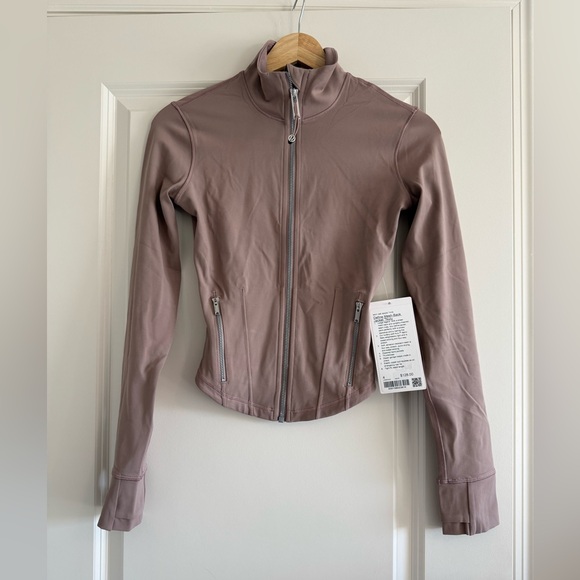 Lululemon Define Mesh Back Jacket nulu Nwt Size 4 ASHR